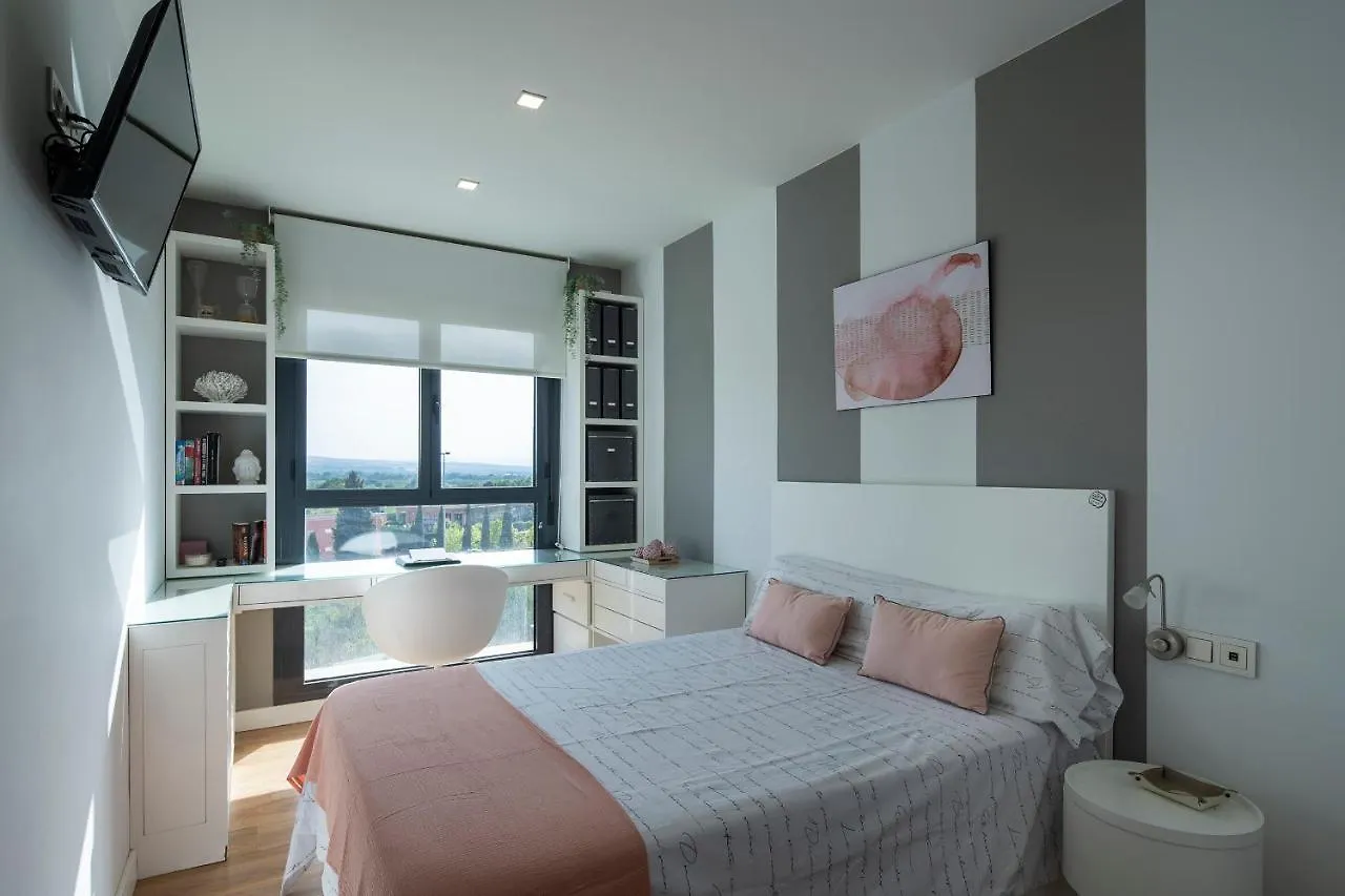 Acogedor apartamento con piscina. Granada España