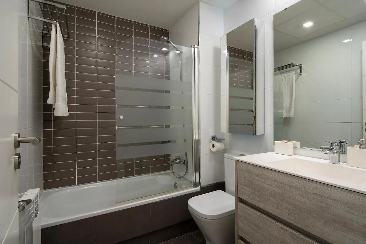 Acogedor apartamento con piscina. Granada España