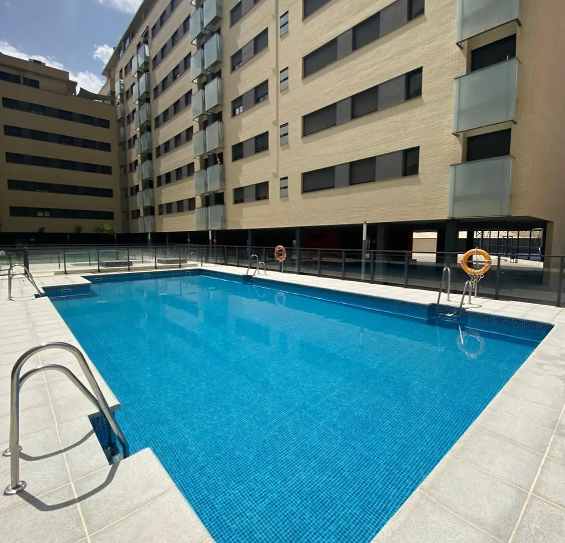 Acogedor apartamento con piscina. Granada